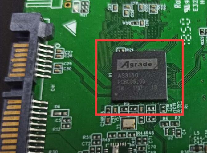 我們如何選擇一款好的工業級固態硬盤？